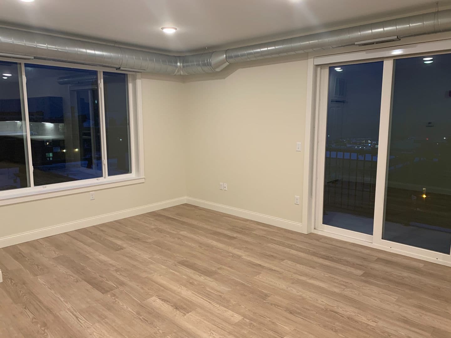 Duluth Apartment: 333 N.1st Ave. West,