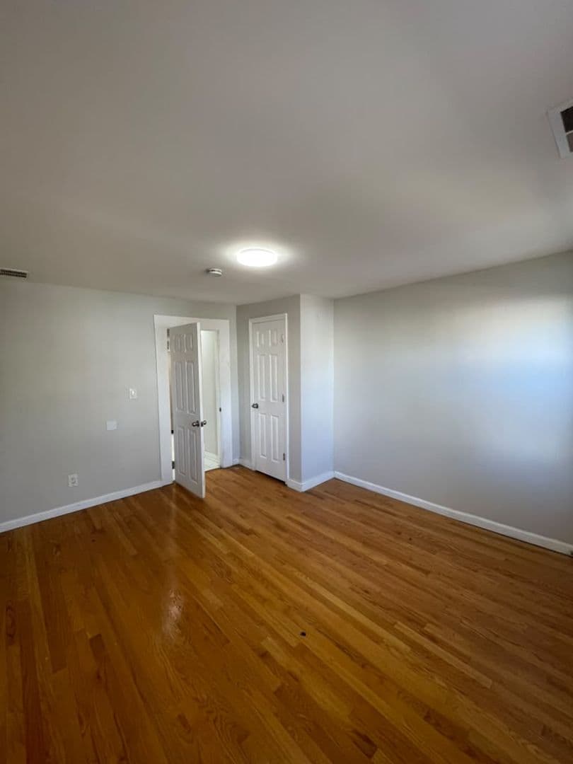 New Haven Apartment: 97 Cedar Street - 2