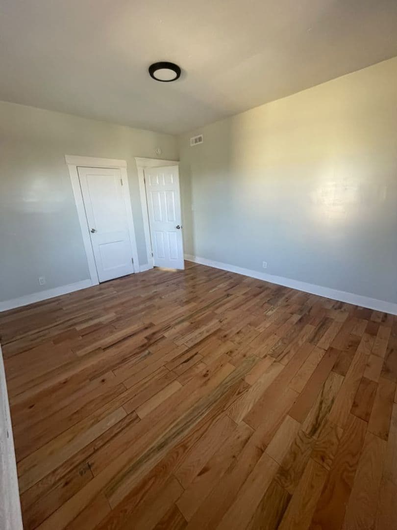 New Haven Apartment: 648 - 650 Ferry Street