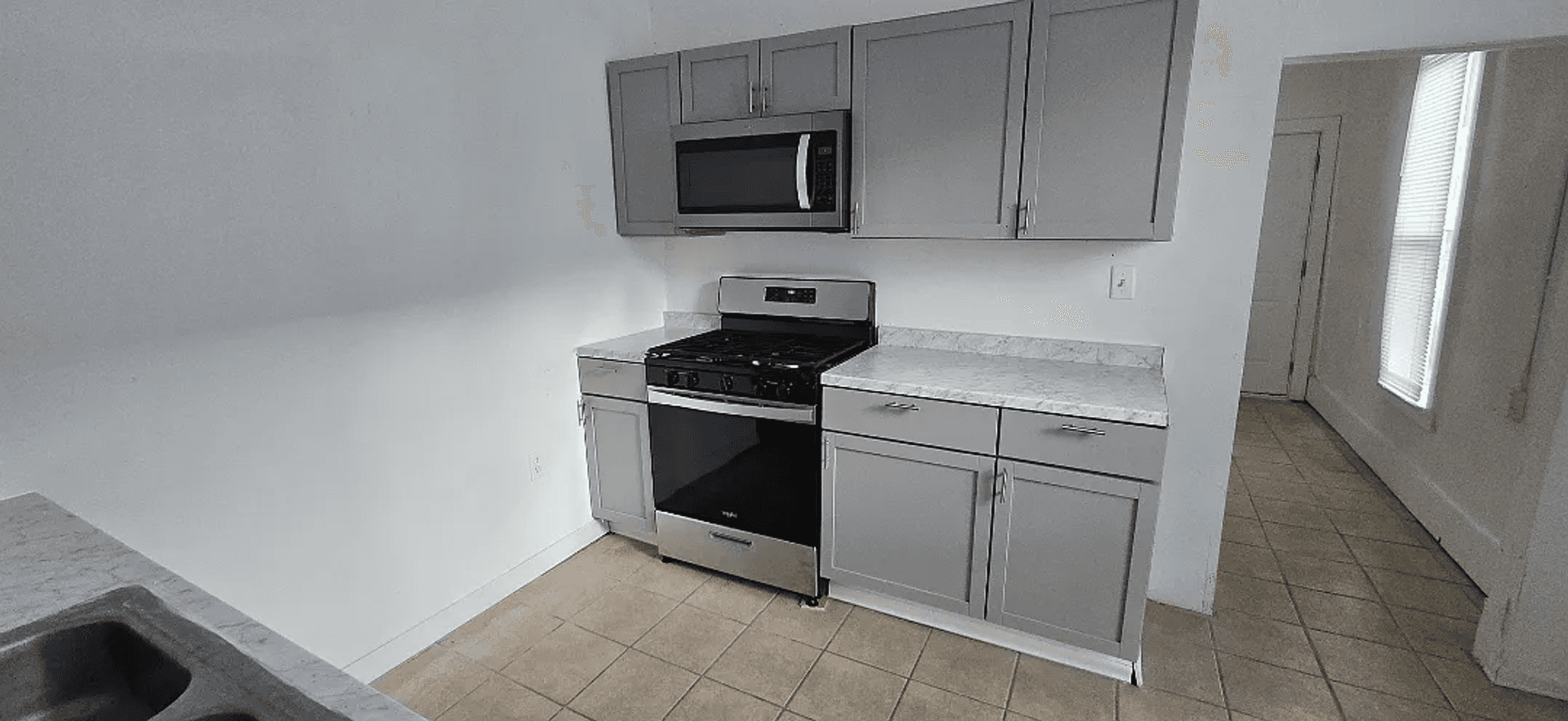 Springfield House: 1050 W State St