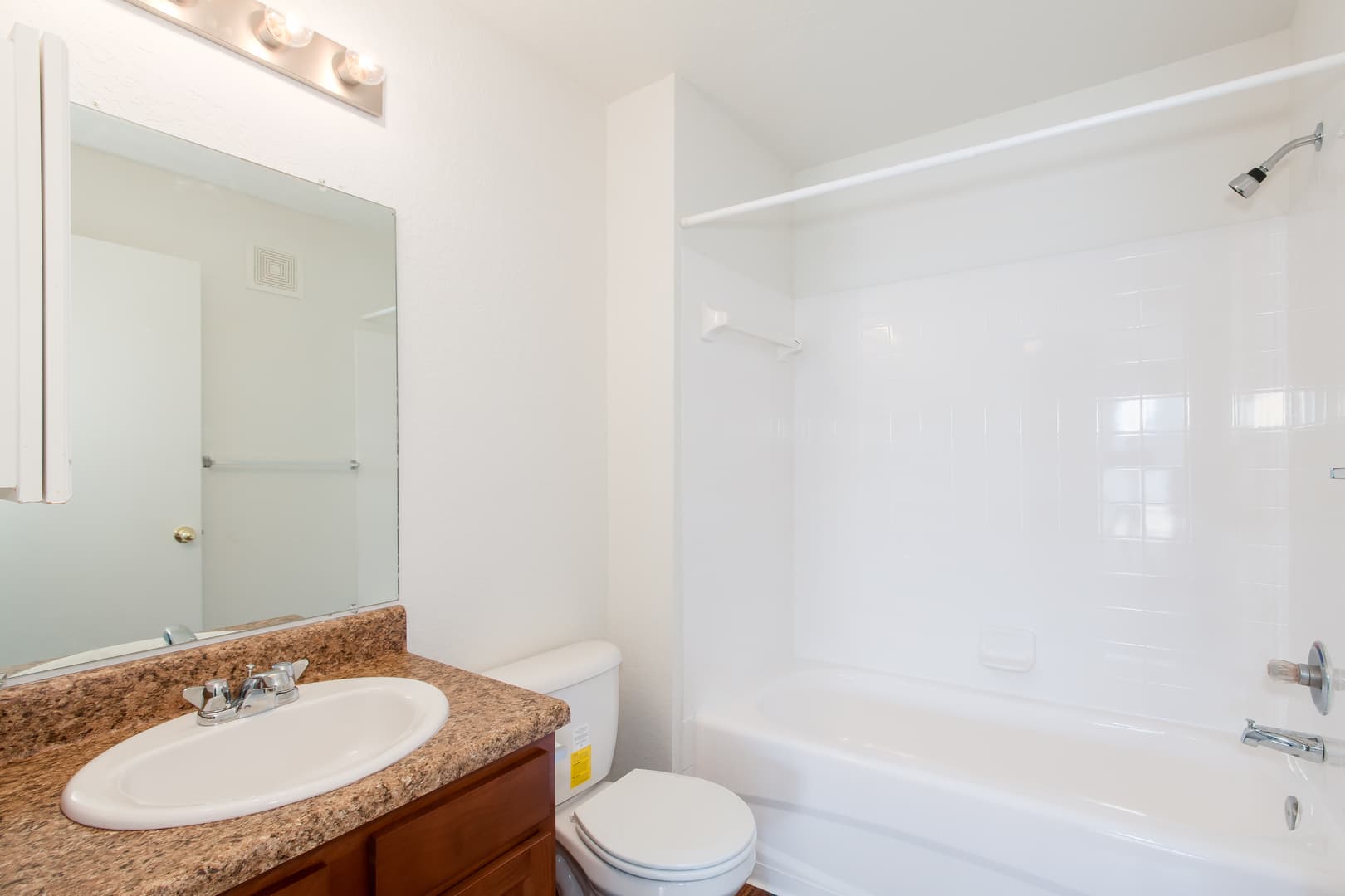 Plant City Apartment: 1001 Fairwinds Circle