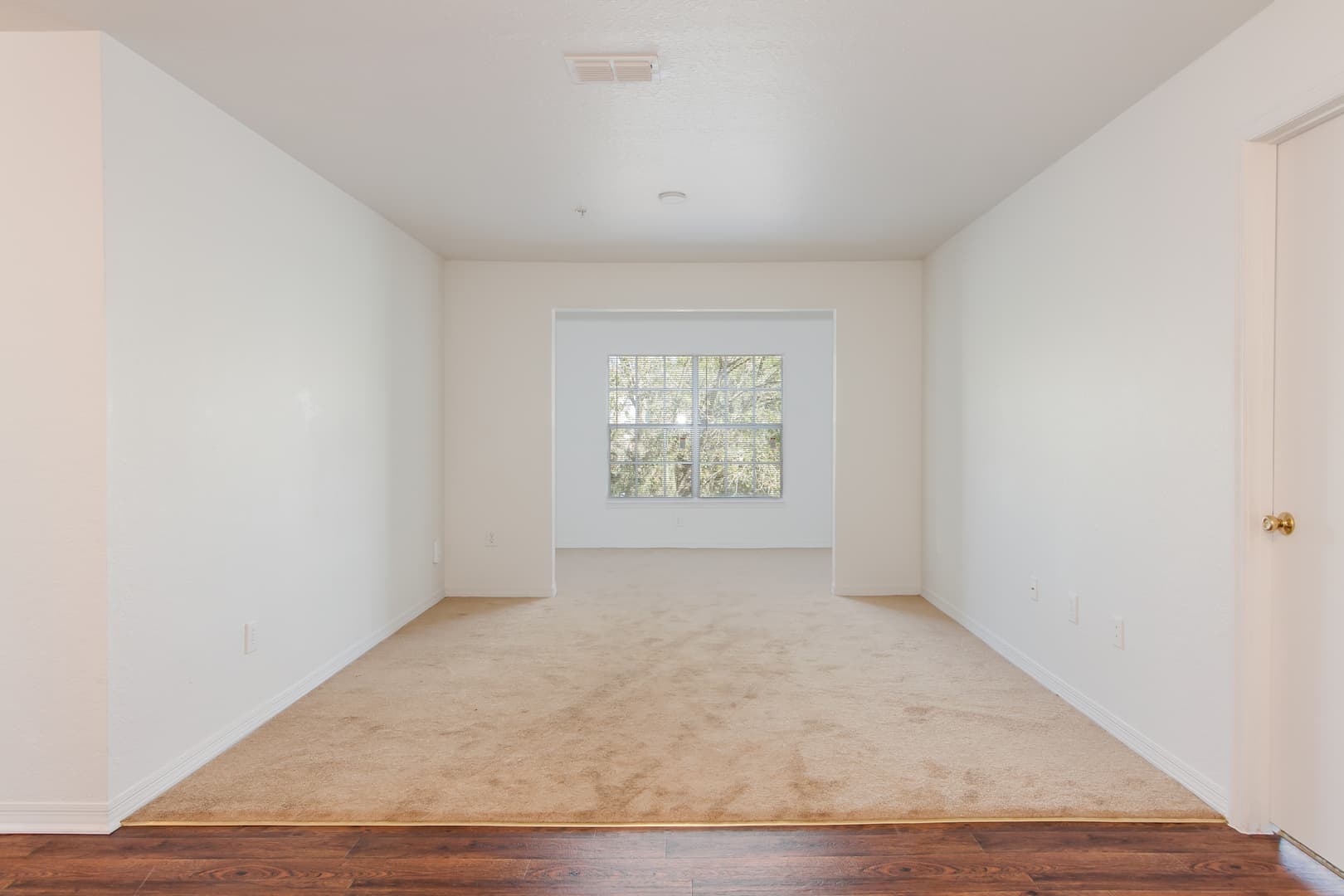 Plant City Apartment: 1001 Fairwinds Circle