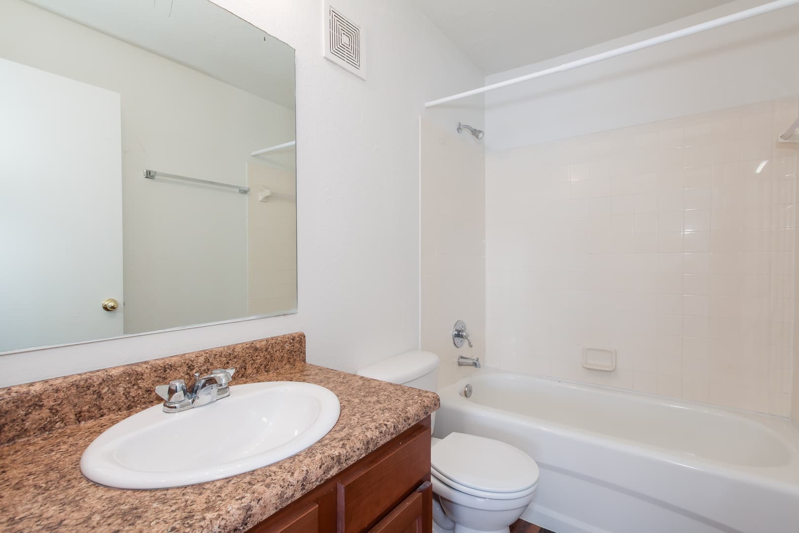 Plant City Apartment: 1001 Fairwinds Circle