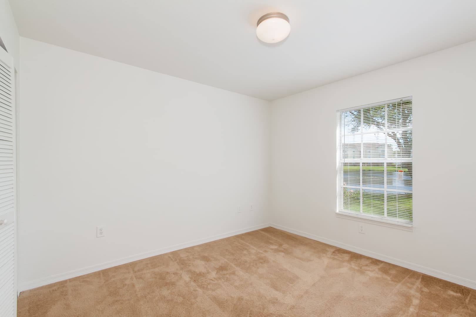 Plant City Apartment: 1001 Fairwinds Circle