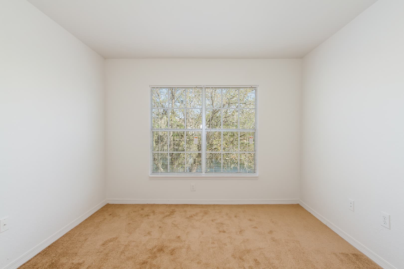 Plant City Apartment: 1001 Fairwinds Circle