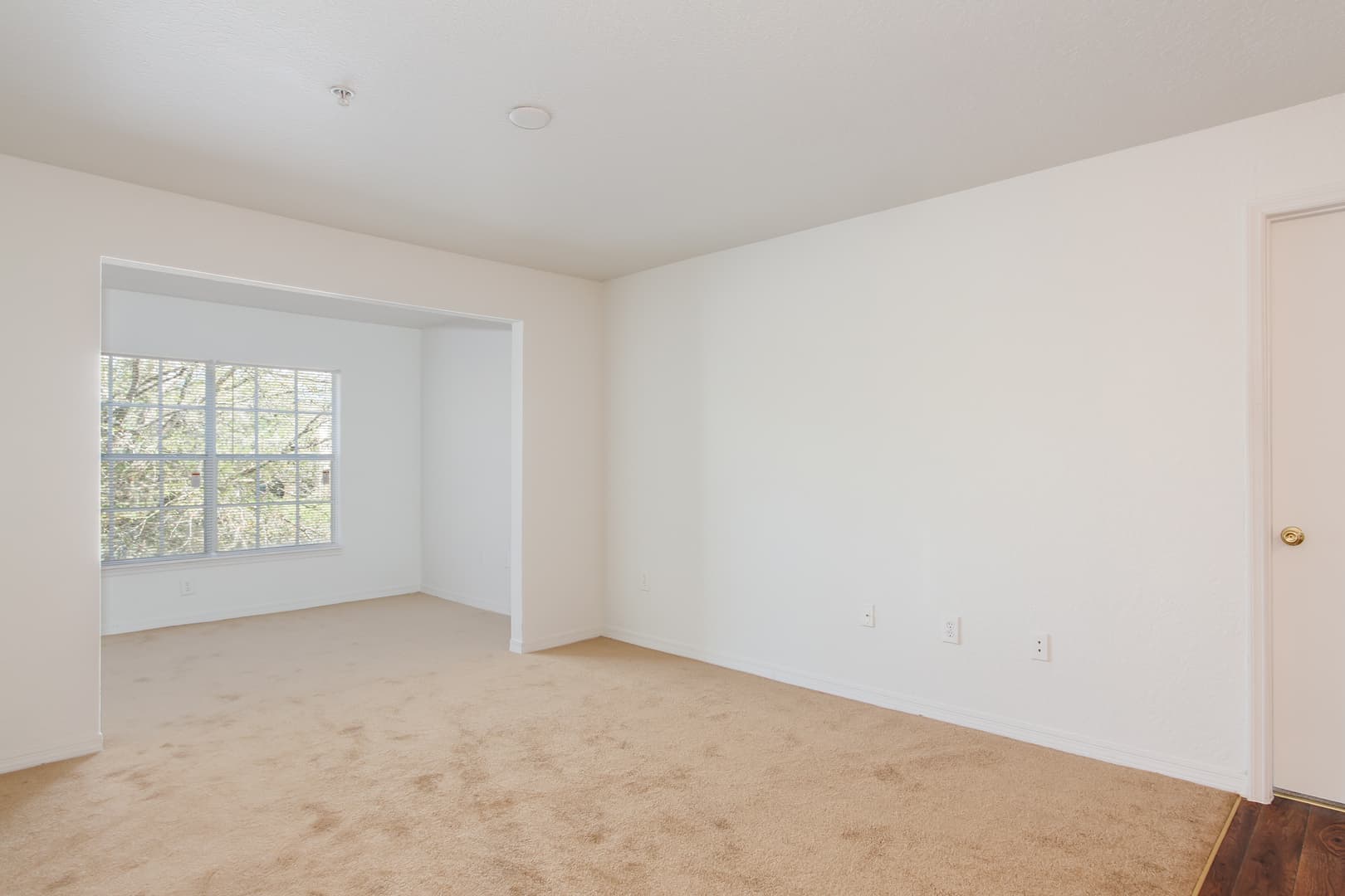 Plant City Apartment: 1001 Fairwinds Circle