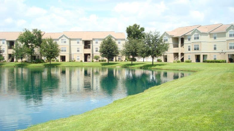 Plant City Apartment: 1001 Fairwinds Circle