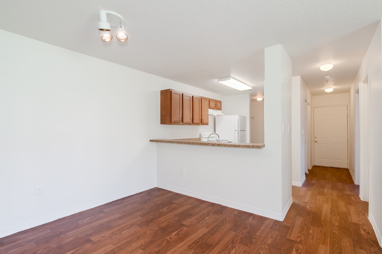 Plant City Apartment: 1001 Fairwinds Circle