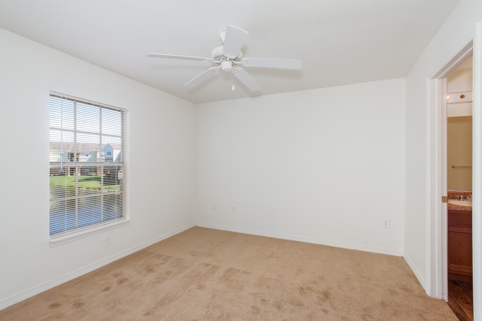 Plant City Apartment: 1001 Fairwinds Circle