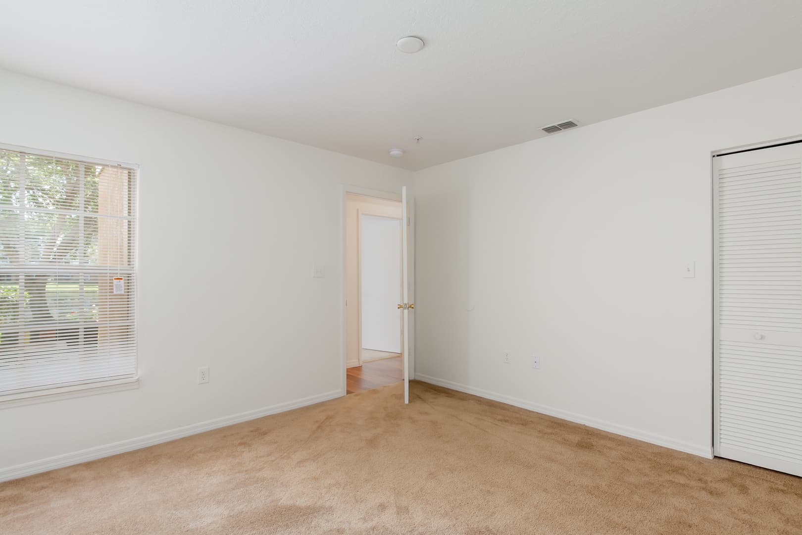 Plant City Apartment: 1001 Fairwinds Circle