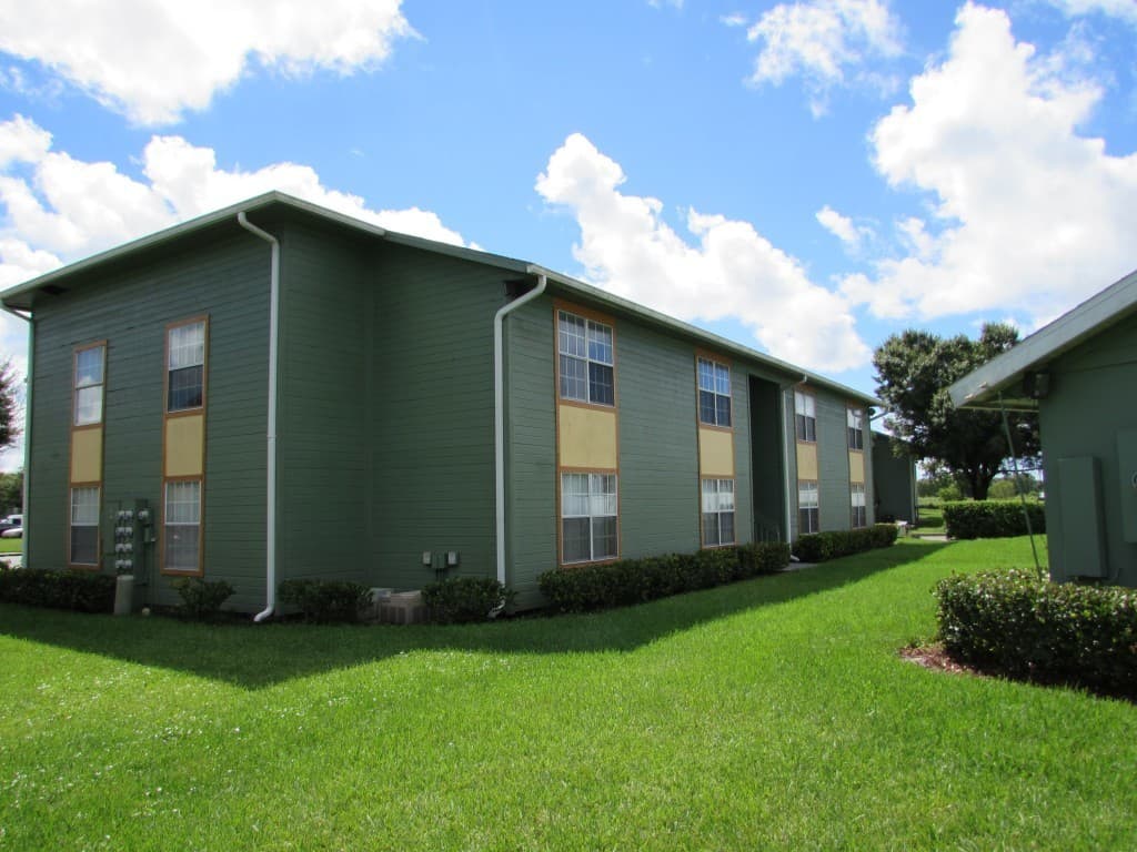 Bradenton Apartment: 1591 19th Street Ct E