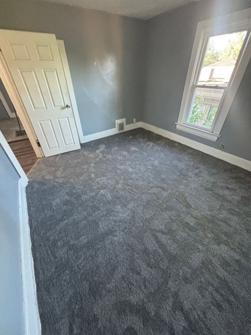 South Bend House: 2205 Lincoln Way W