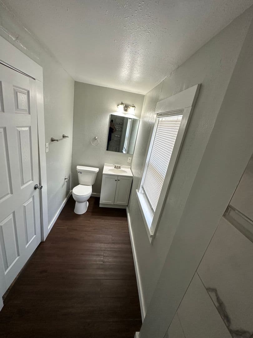 Mishawaka Apartment: 311 S Taylor St