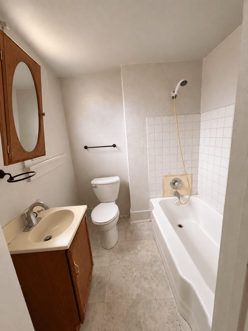 South Bend Apartment: 412 North William Street