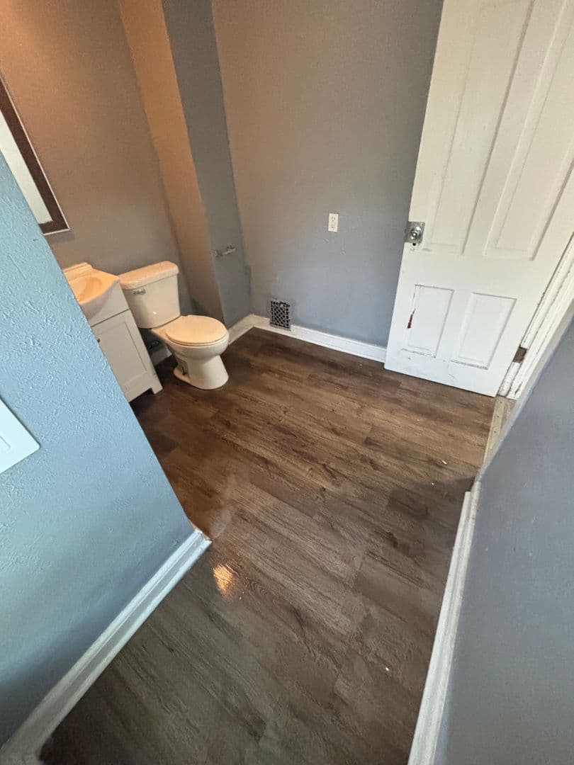 South Bend House: 2205 Lincoln Way W