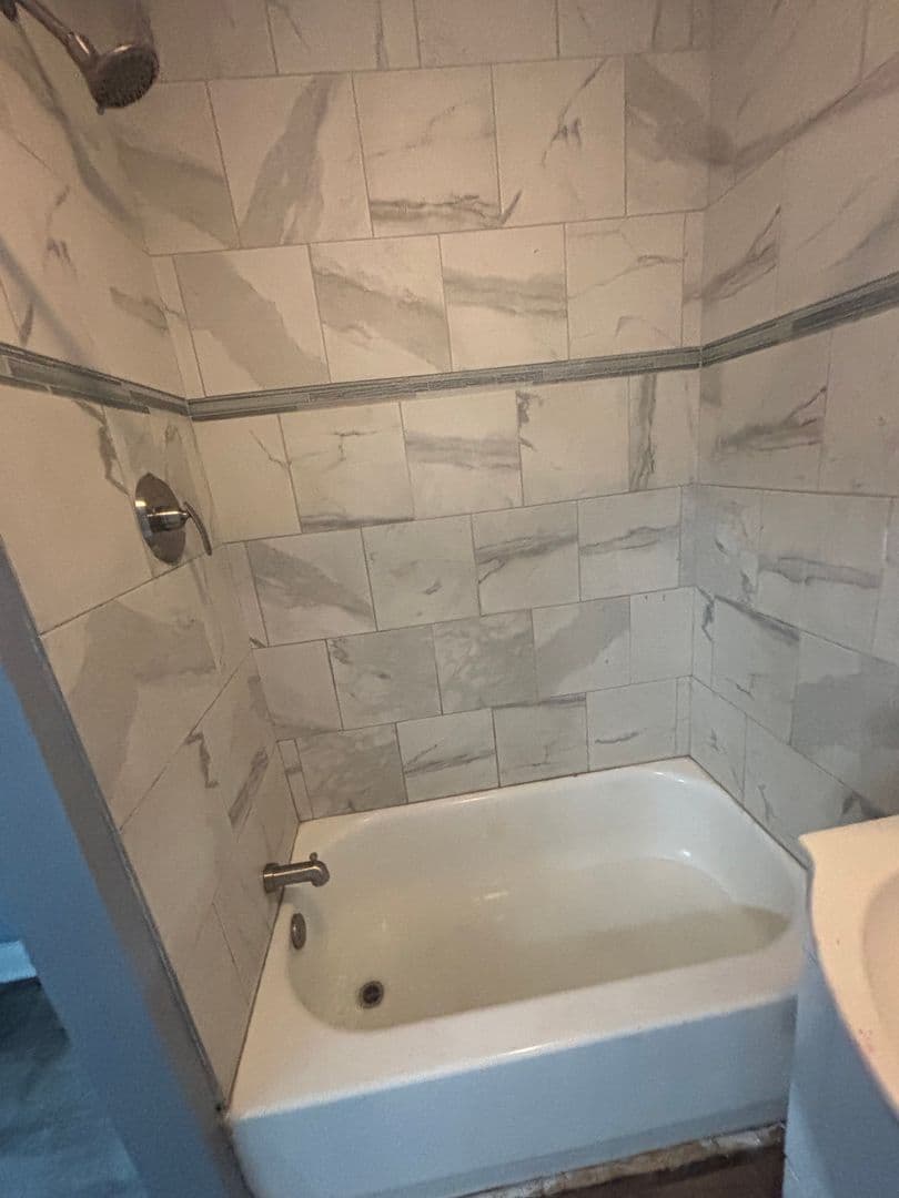 South Bend House: 2205 Lincoln Way W