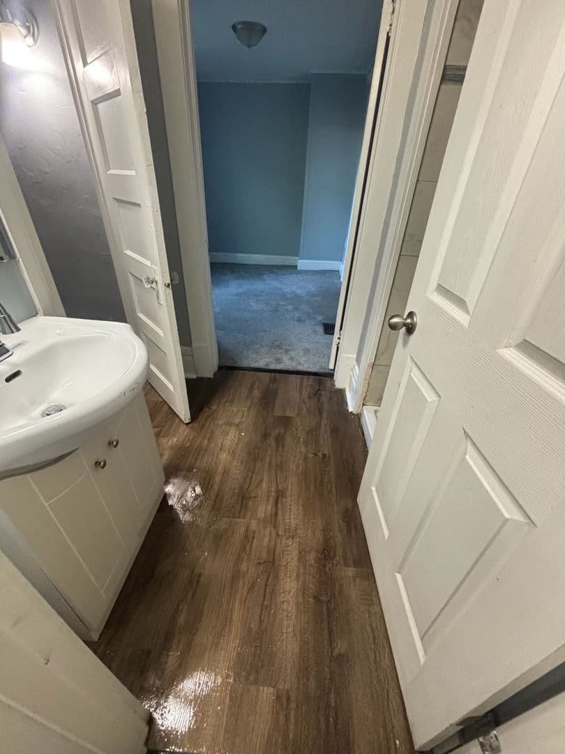 South Bend House: 2205 Lincoln Way W