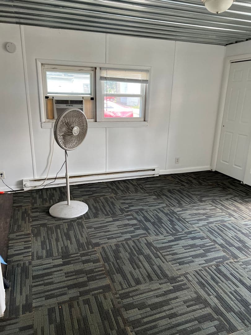 Goshen Apartment: 311 1/2 South 10th Street