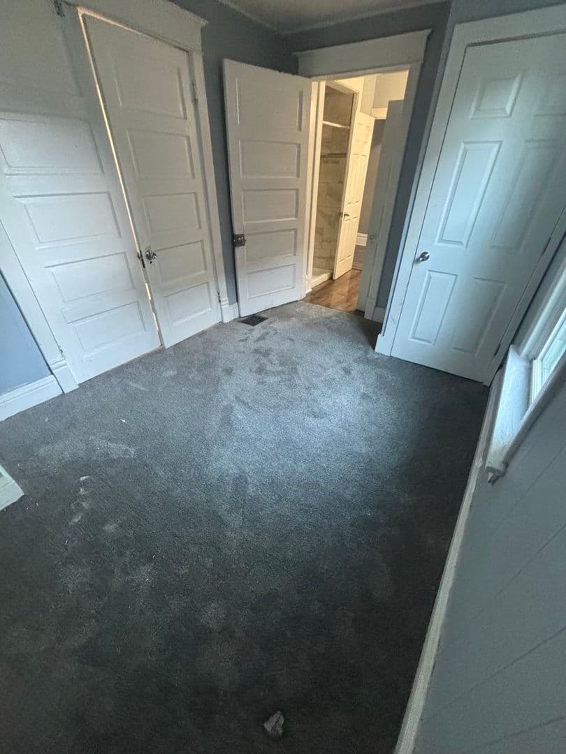 South Bend House: 2205 Lincoln Way W