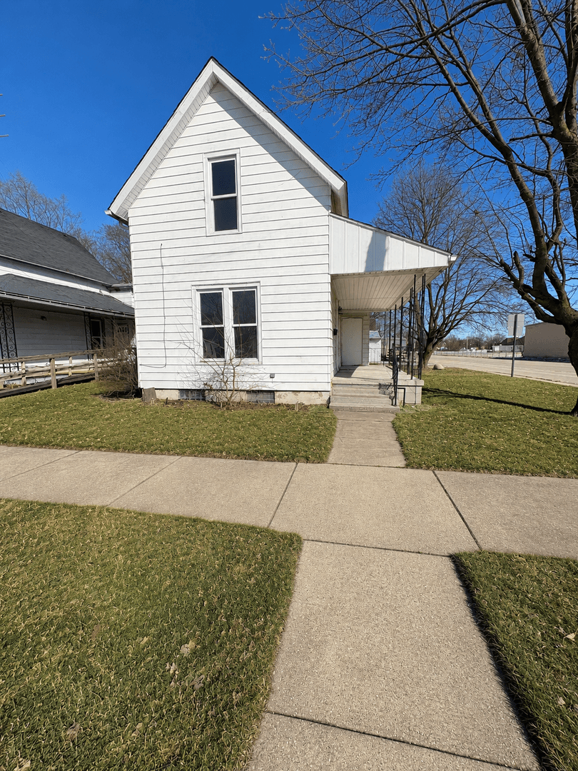 South Bend House: 202 North Brookfield Street