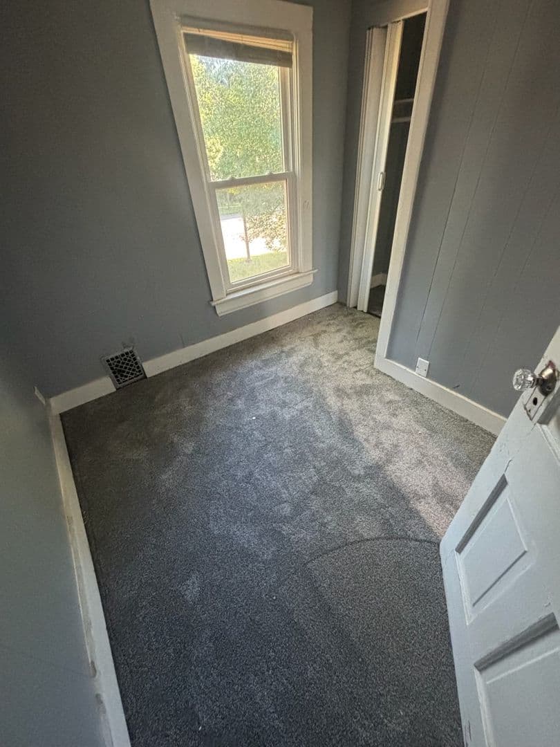 South Bend House: 2205 Lincoln Way W