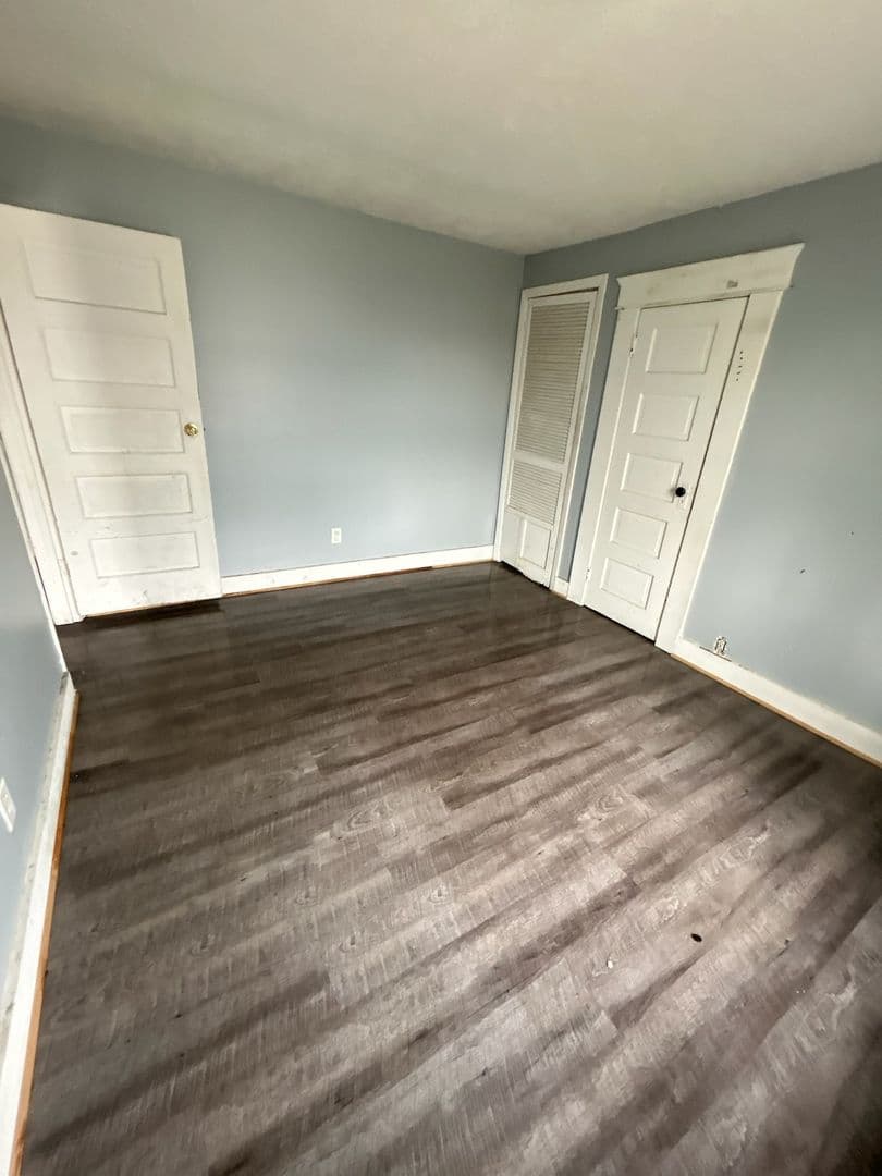 Elkhart Apartment: 325 Harrison St.