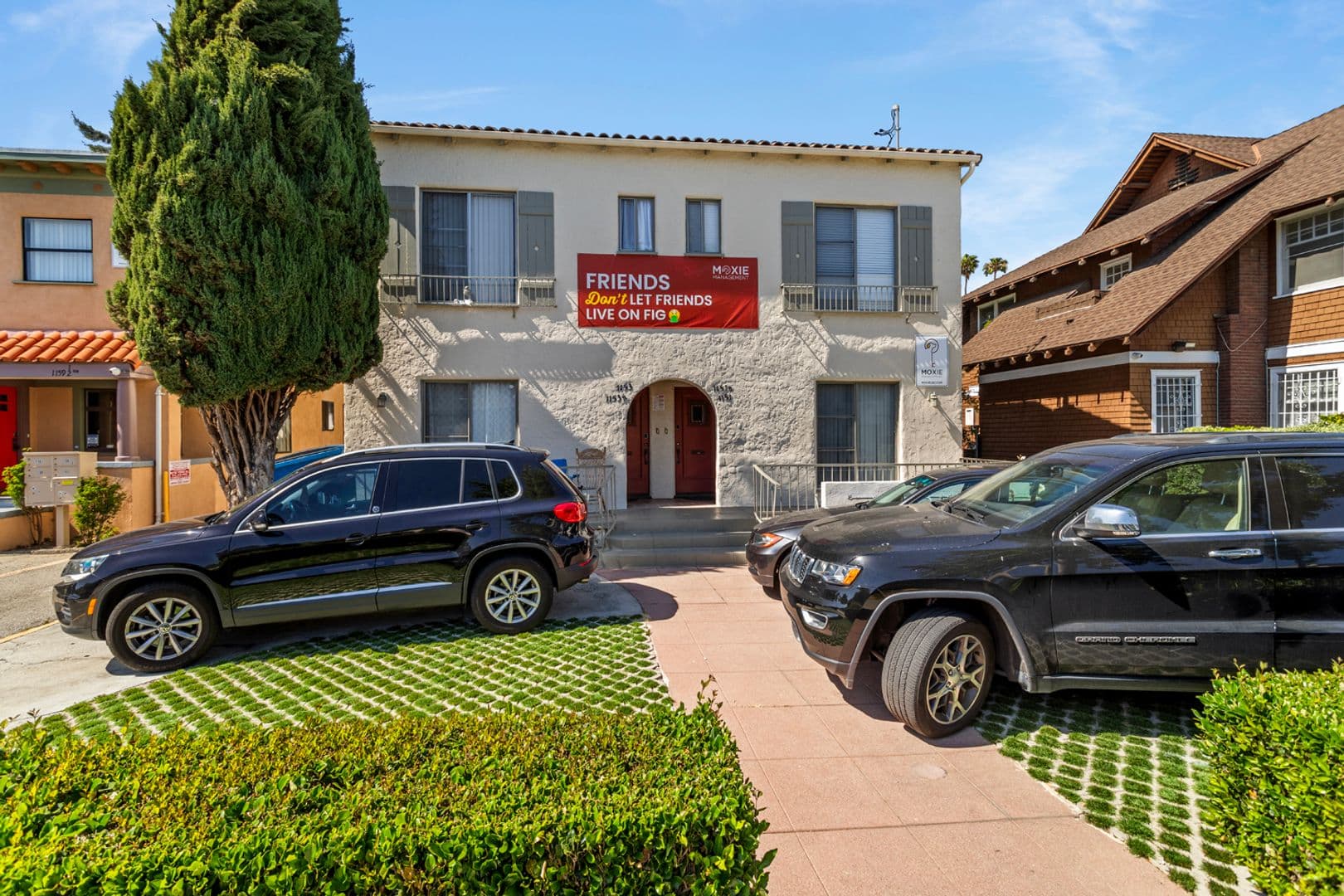 Los Angeles Apartment: 1151 W 29th Street