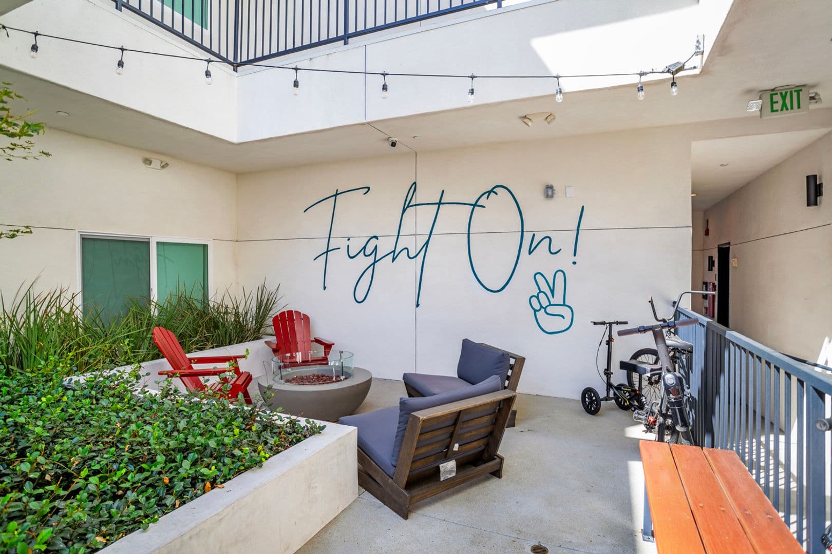 Los Angeles Apartment: 2714 Portland Street