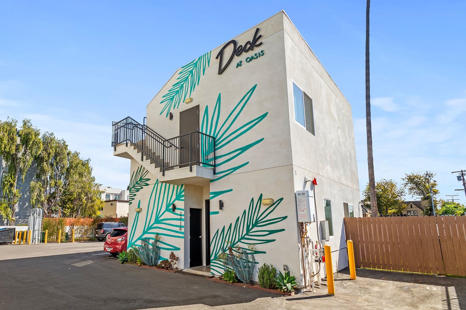 Los Angeles Apartment: 2714 Portland Street