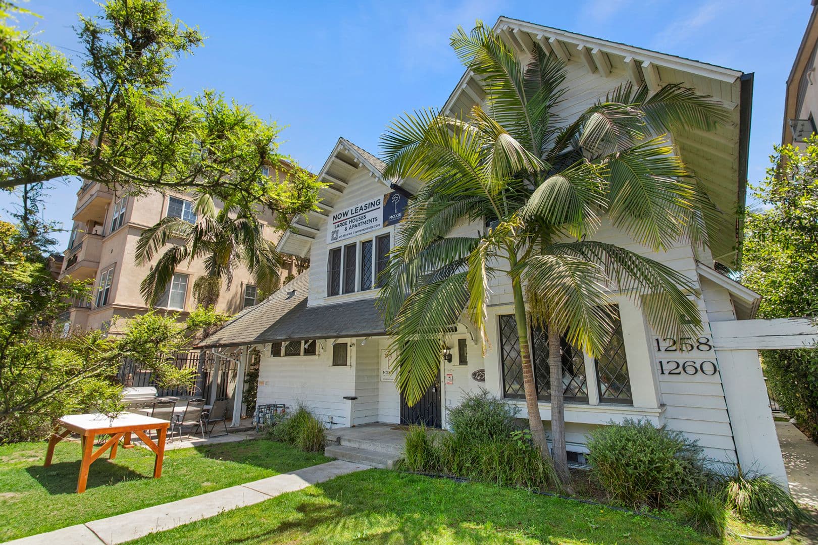 Los Angeles Apartment: 1256 W Adams Blvd.