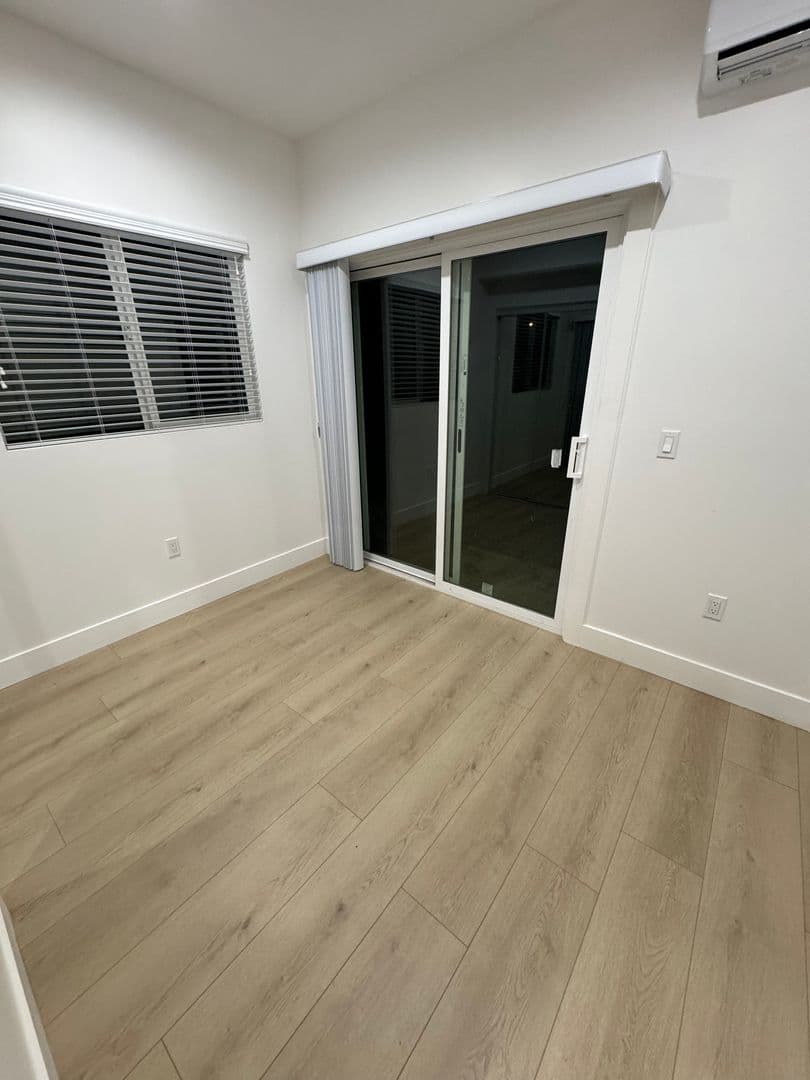 Los Angeles Apartment: 8336 Regis Way