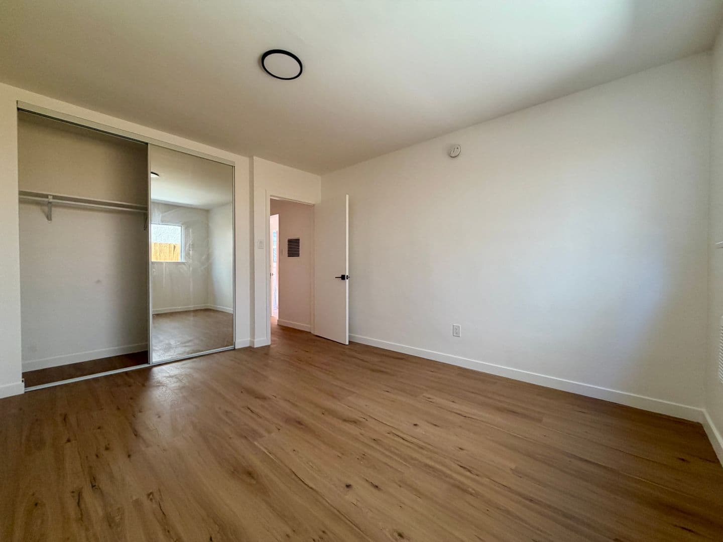 Los Angeles Apartment: 3741-3745 Jasmine Ave