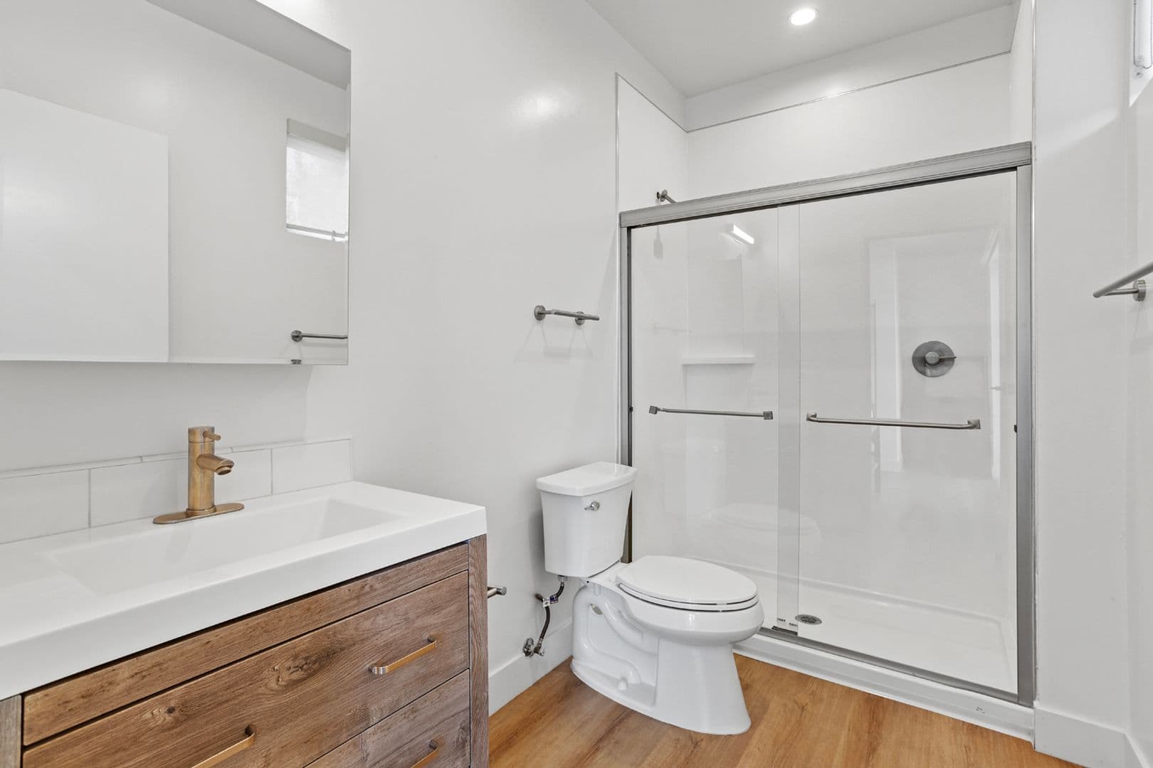 Los Angeles Apartment: 2714 Portland Street