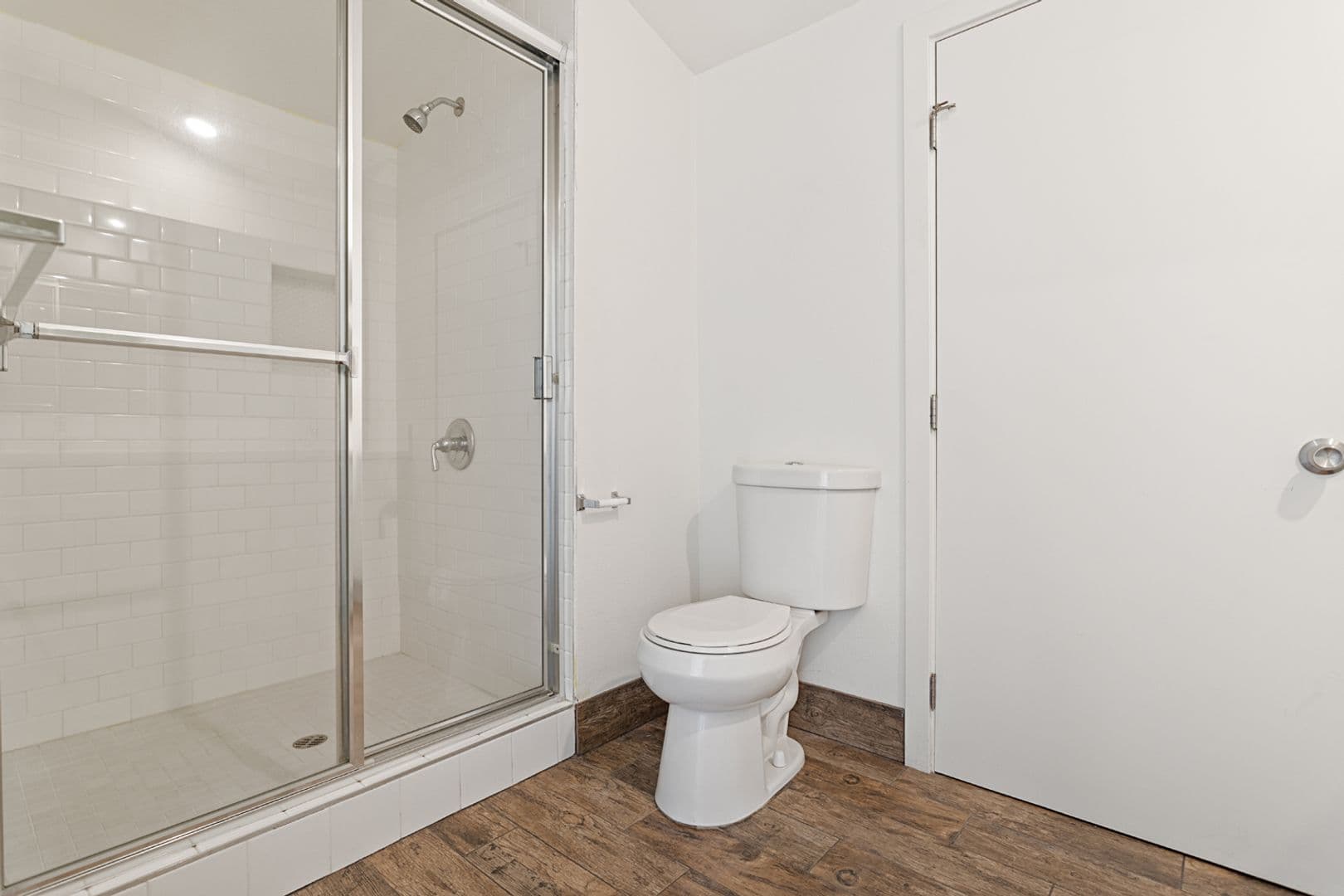 Los Angeles Apartment: 2802 Ellendale Place