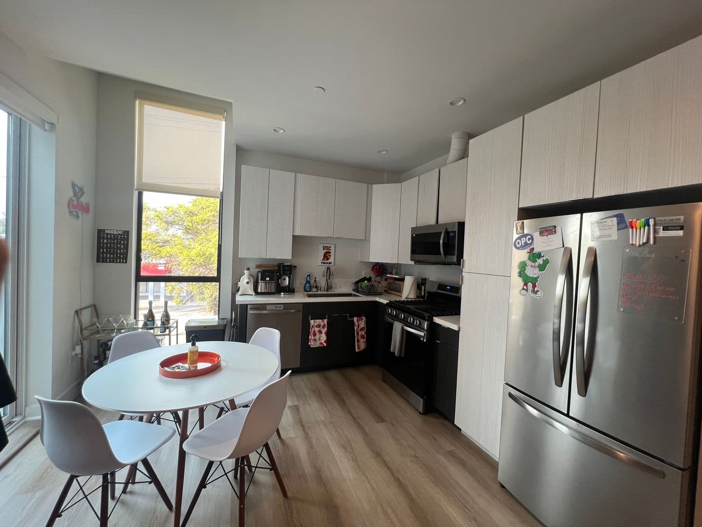 Los Angeles Apartment: 2714 Portland Street