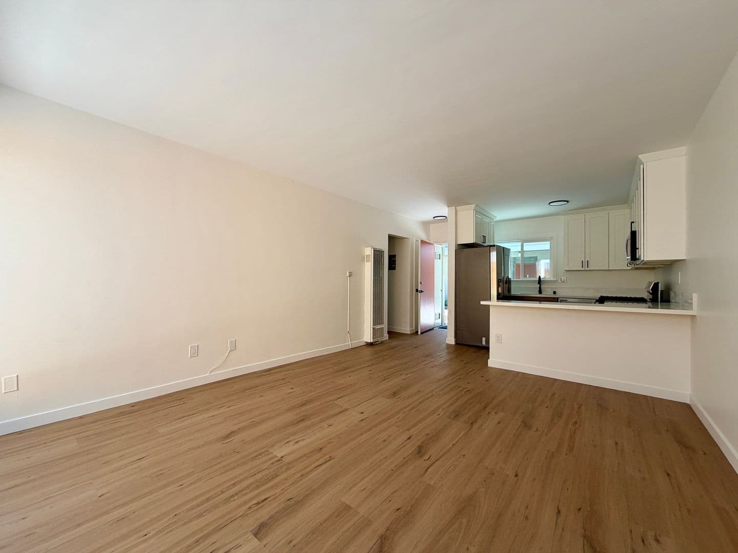 Los Angeles Apartment: 3741-3745 Jasmine Ave