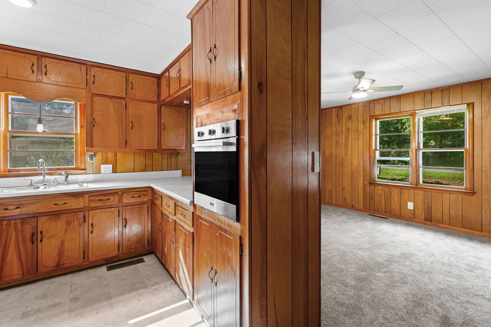 Carrollton House: 102 Pierce Street
