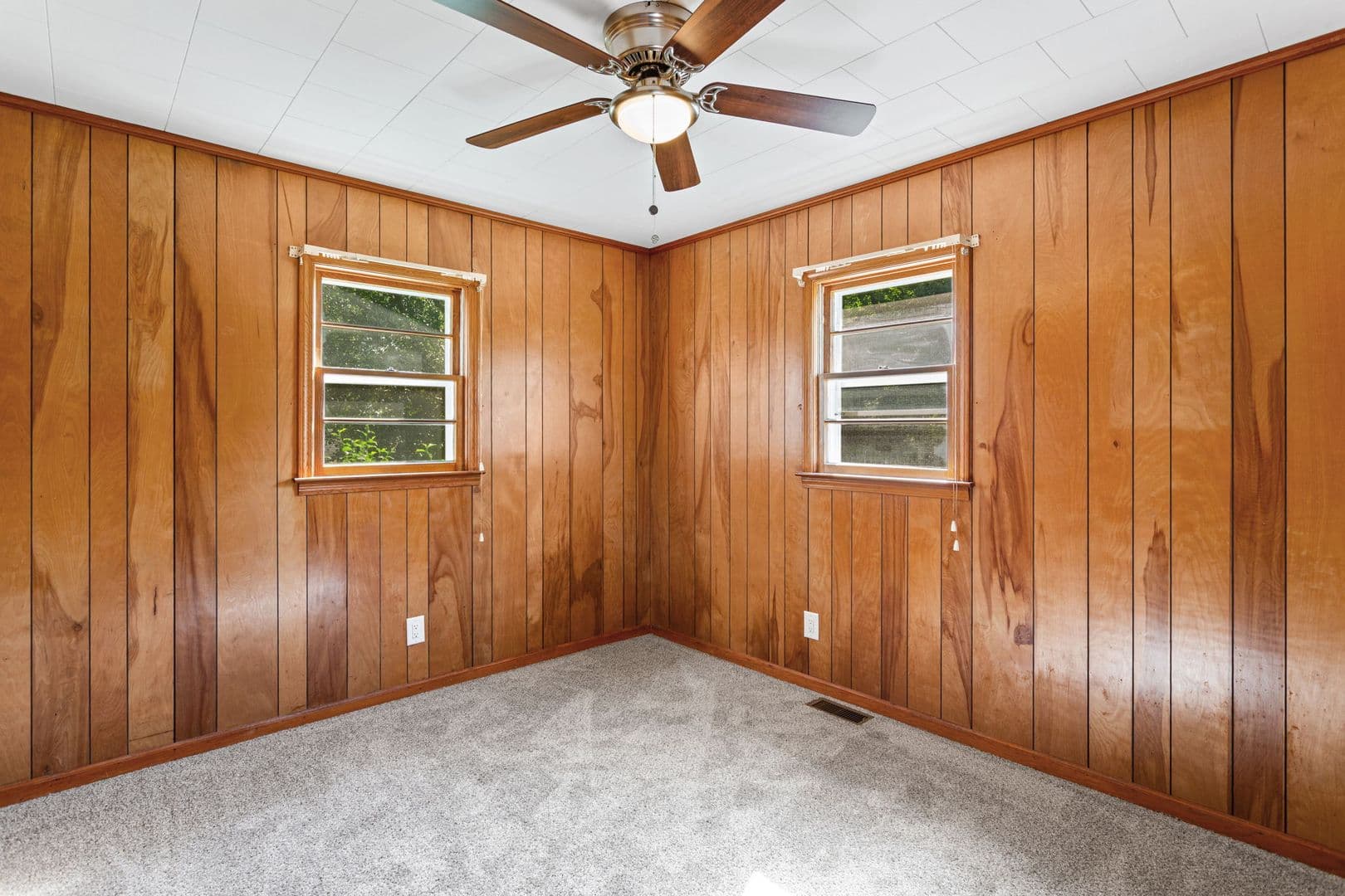 Carrollton House: 102 Pierce Street