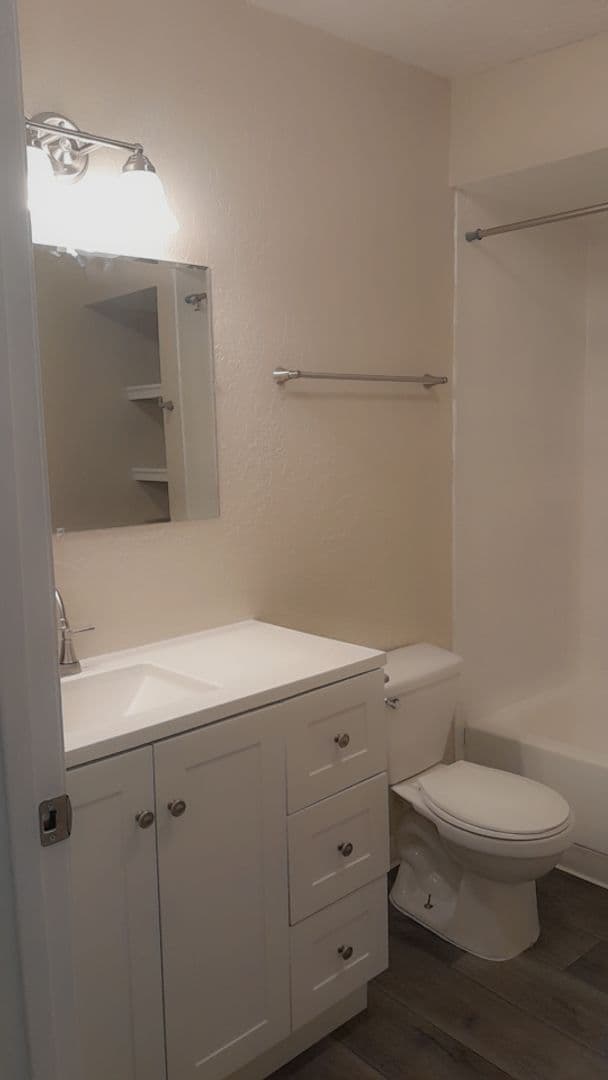 Albuquerque Apartment: 14225 Copper Ave NE