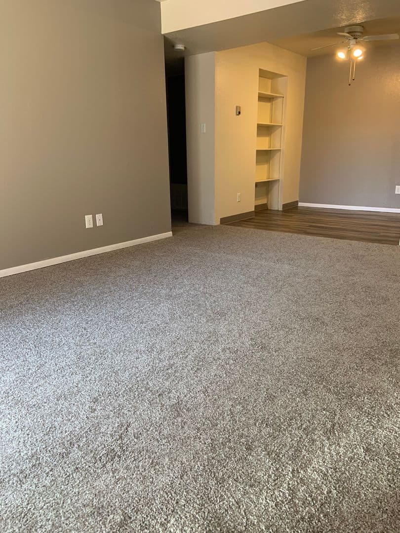 Albuquerque Apartment: 6110 Academy Rd NE