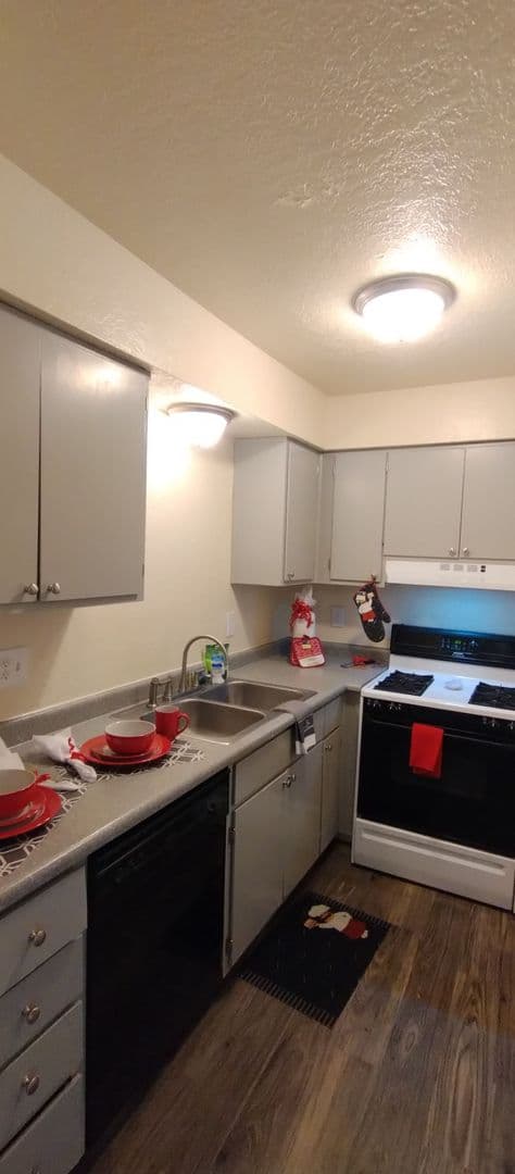 Albuquerque Apartment: 14225 Copper Ave NE