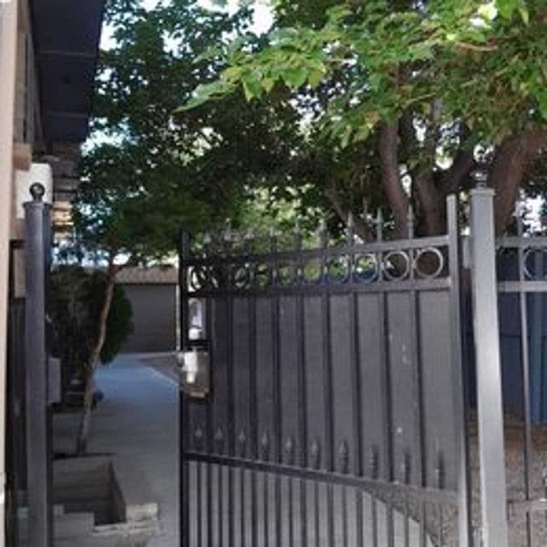 Albuquerque Apartment: 2426 Garfield Ave SE