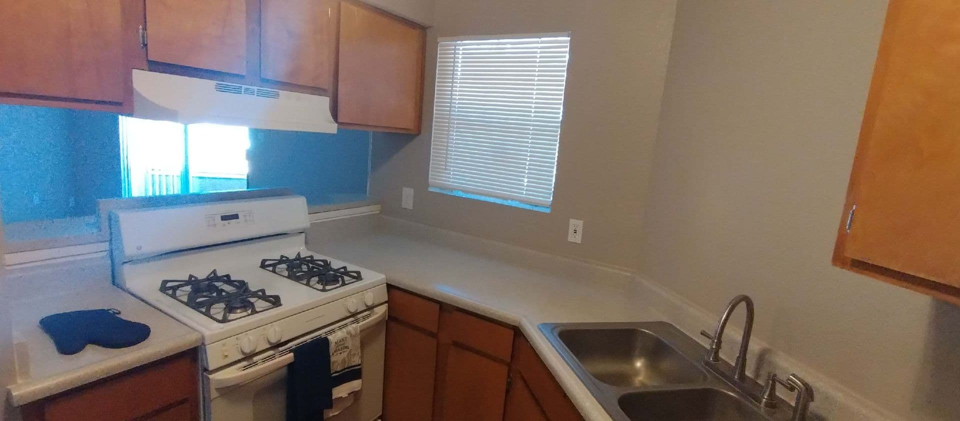 Albuquerque Apartment: 6110 Academy Rd NE