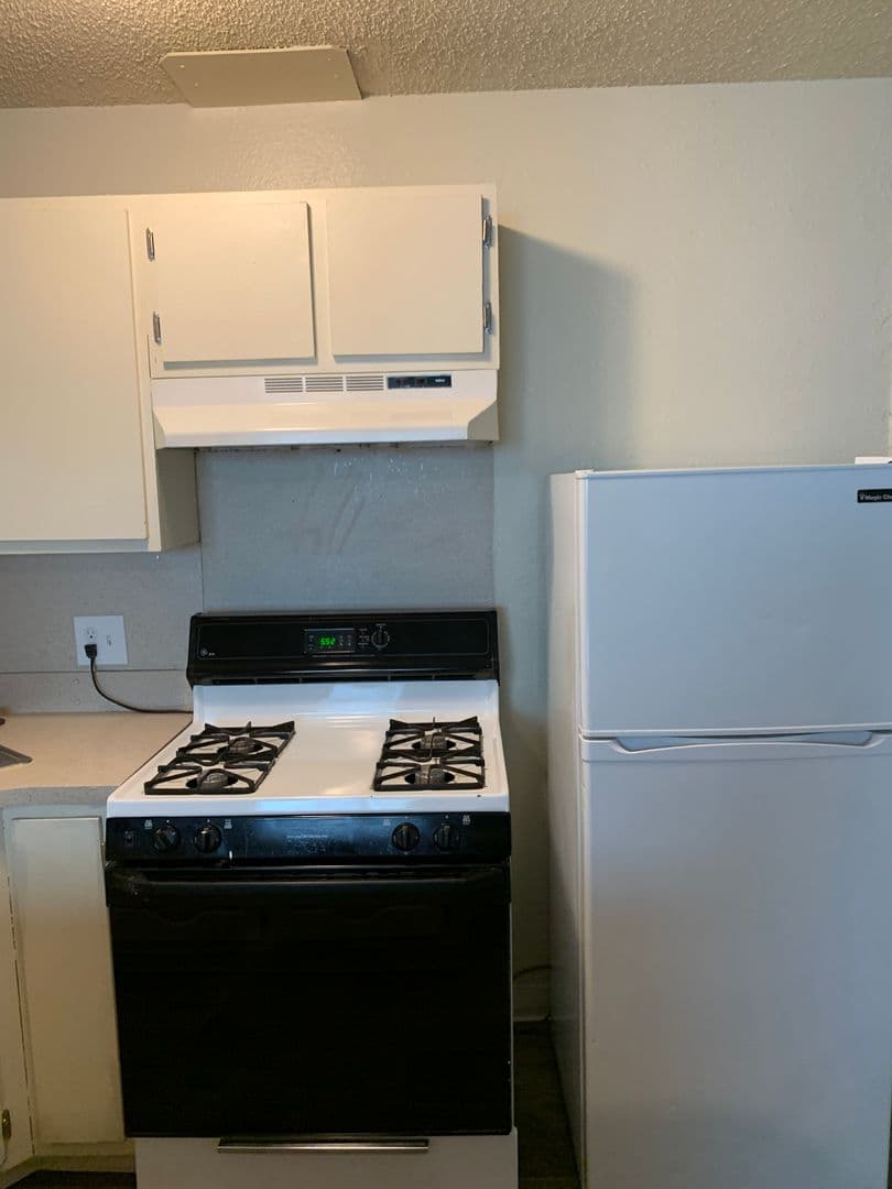Albuquerque Apartment: 2426 Garfield Ave SE