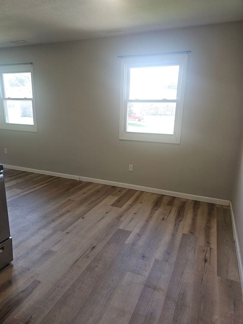 Davenport Apartment: 3424 Heatherton Drive