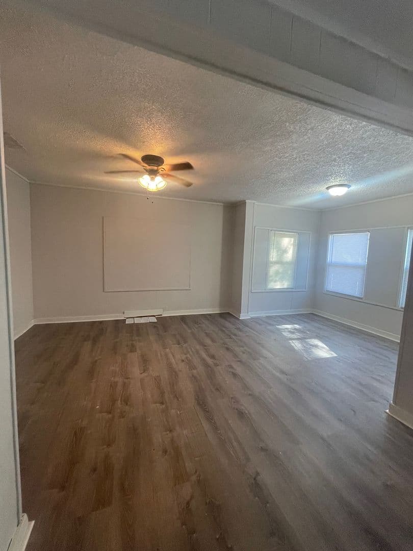 Davenport House: 1413 Carey Ave.