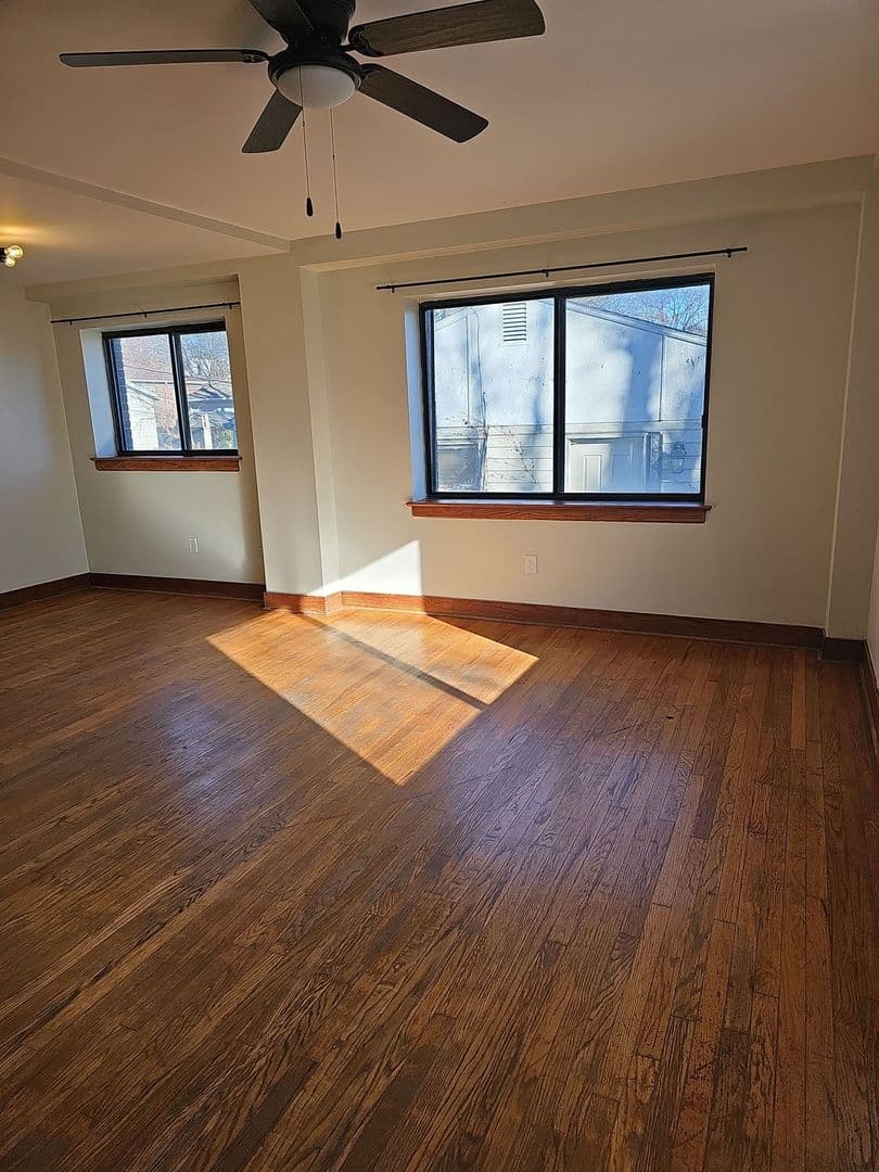 Davenport Apartment: 1011 Bridge Ave. - 1212 E 10th St.