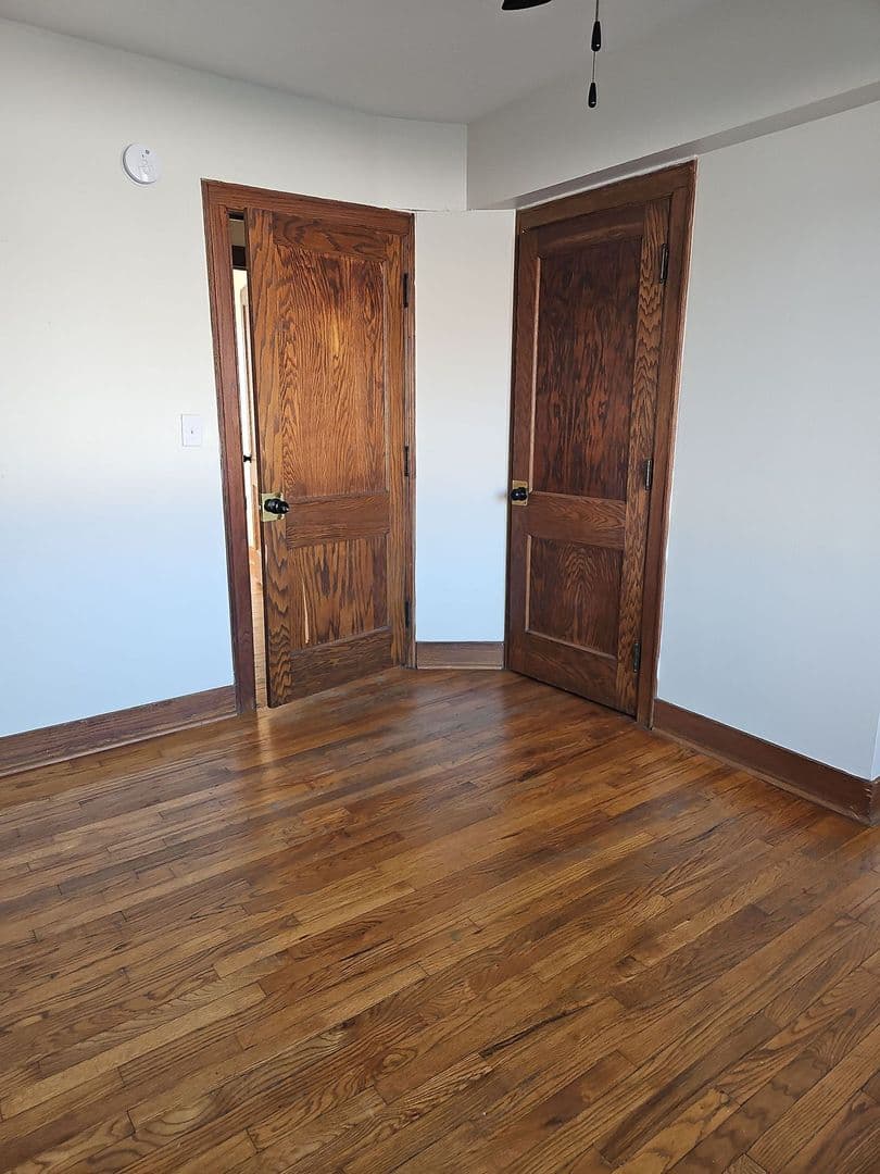 Davenport Apartment: 1011 Bridge Ave. - 1212 E 10th St.