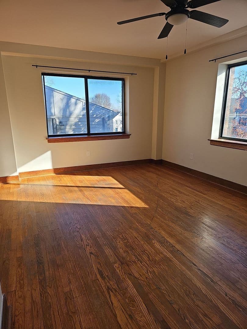 Davenport Apartment: 1011 Bridge Ave. - 1212 E 10th St.