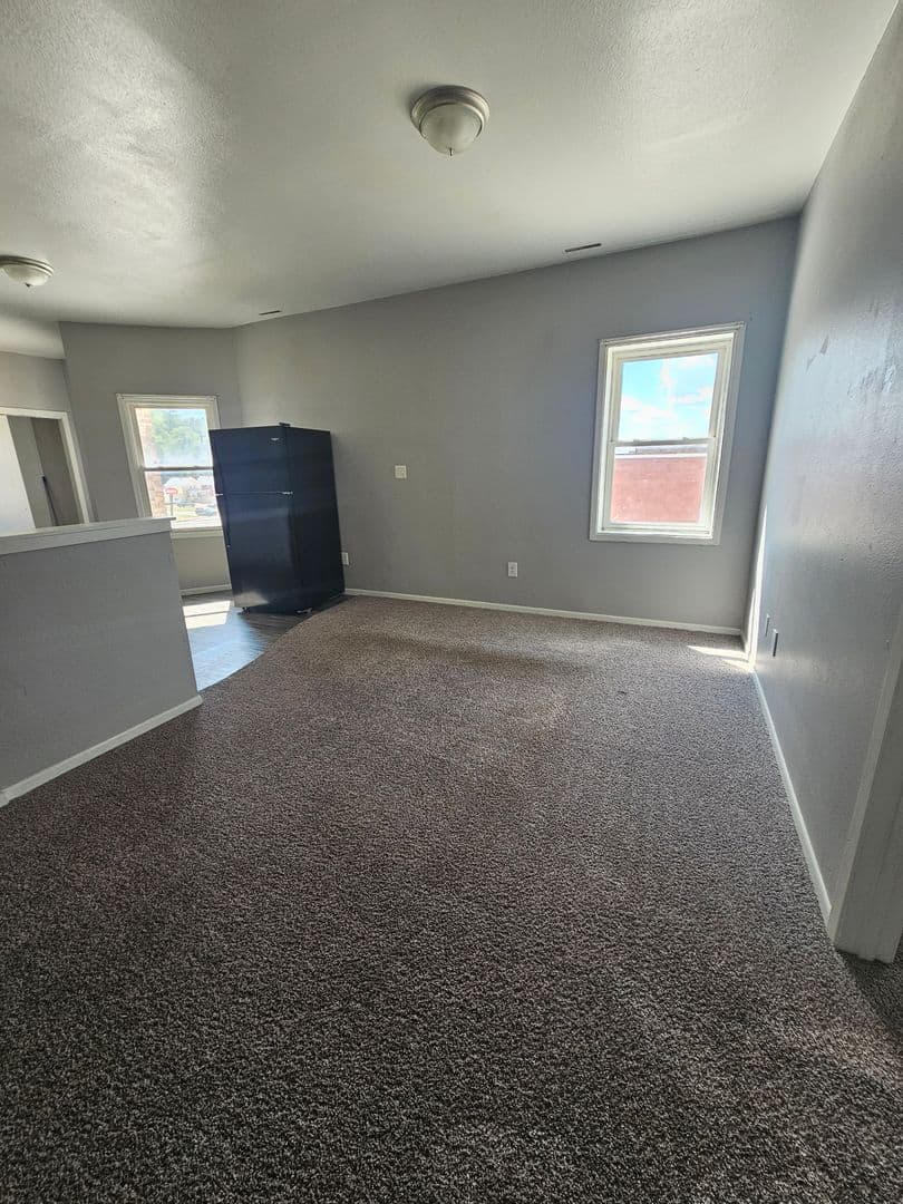 East Moline Apartment: 1022 15th Ave.